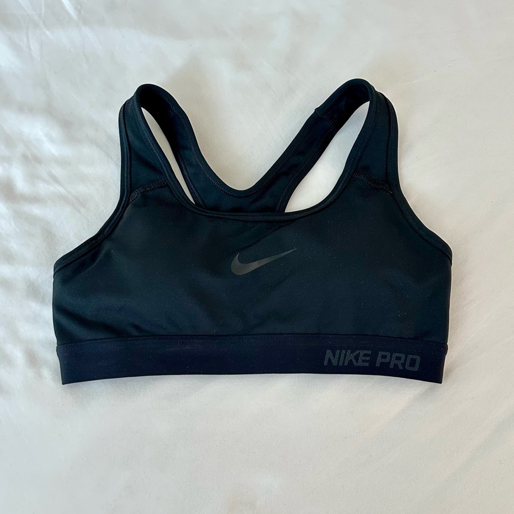 Nike Pro Dri-fit sports bra in black NWOT